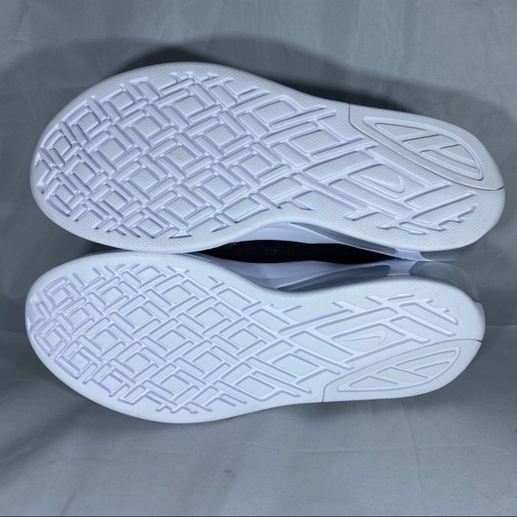 New Nike Air Max Fly Black/White AT2506 002 - Picture 6 of 8